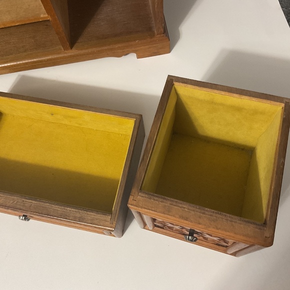 VTG Large Wood Velvet Lined Jewellery Box - Picture 11 of 11